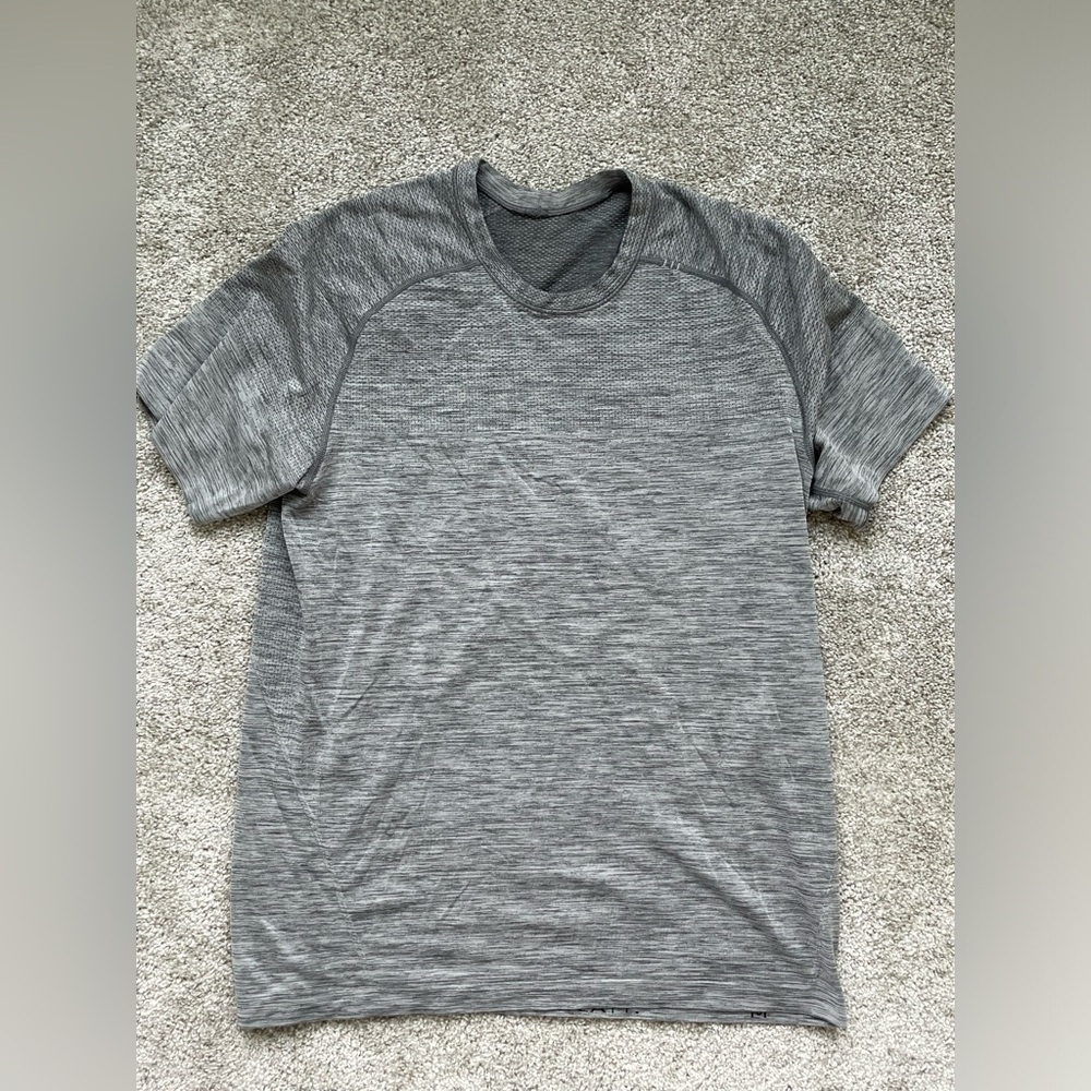 Lululemon Metal Vent Tech